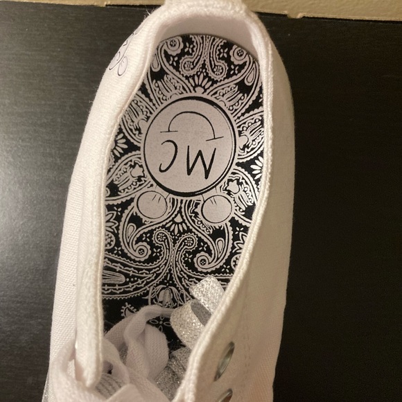 Miley Cyrus x Converse Ox Low Top NWT - Picture 12 of 16